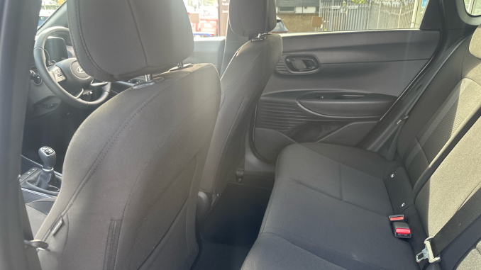 Hyundai i20 1.0T GDi 90 Black Line 5dr Petrol Hatchback - Image 16